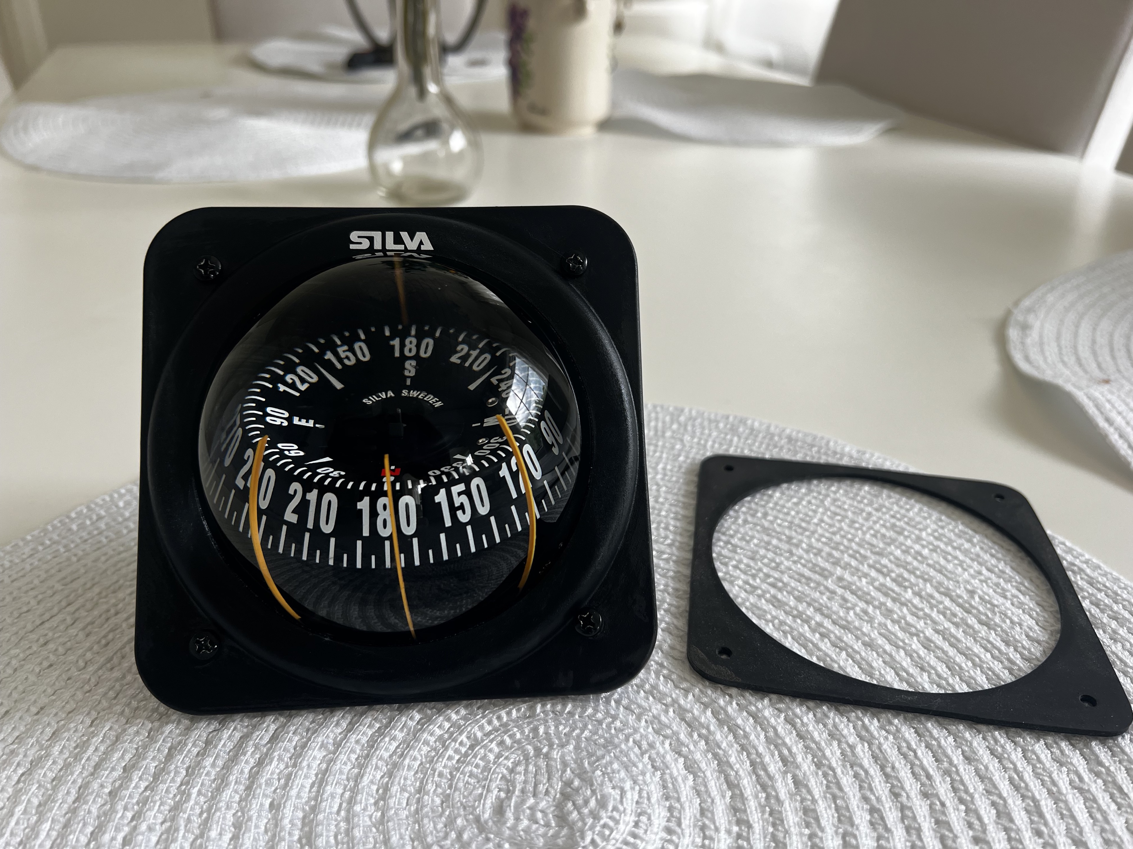 Silva 100P båtkkompass – ny och omonterad